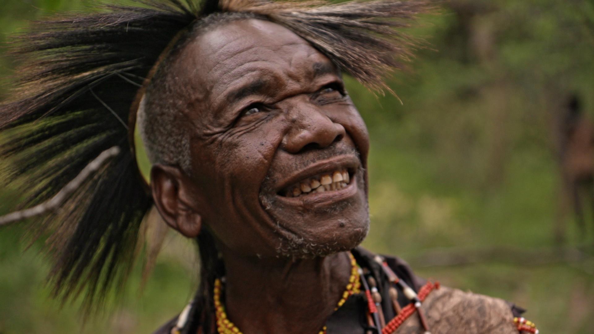 Tanzanie, les derniers chasseurs cueilleurs